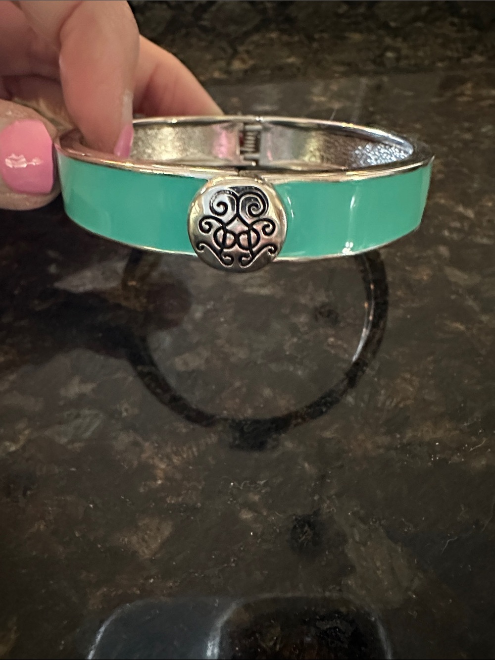 Stella & Dot Lindsay Turquoise Enamel Hinged Bangle Bracelet Silver Tone